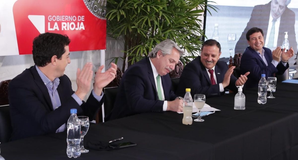 9213bb76-ccae-4423-a5e4-c58383c2e8bd.jpg