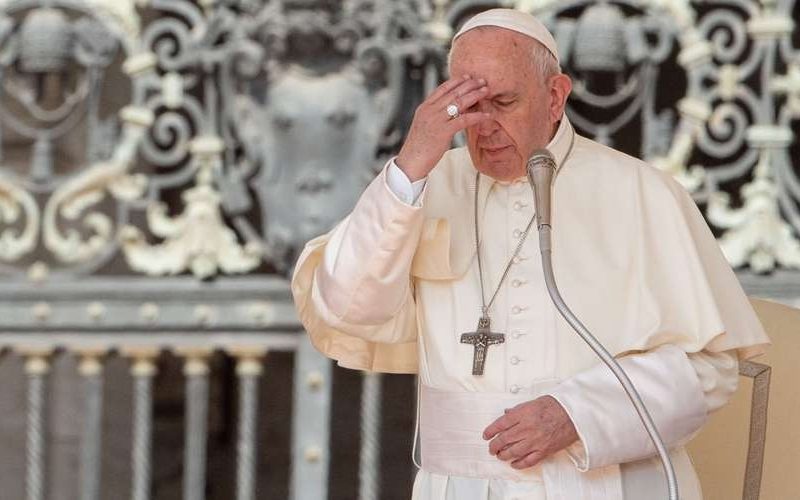 ok-PapaFrancisco_Sen~alDeLaCruz_050619_DanielIban~ez_ACI.jpg