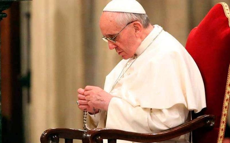 PapaFrancisco_Rosario_071016_VaticanMedia.jpg