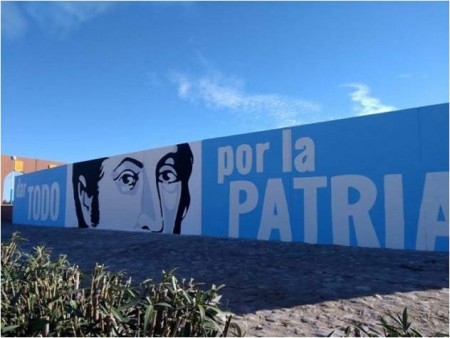 TORO NEGRO LUCIRÁ UN MURAL GIGANTE POR EL DÍA DE LA BANDERA.jpg