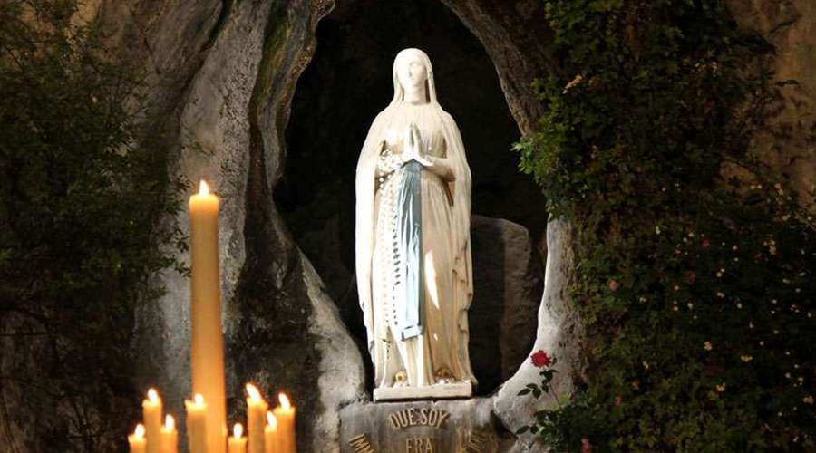 VirgenDeLourdes_EliseHArris_16072020.jpg