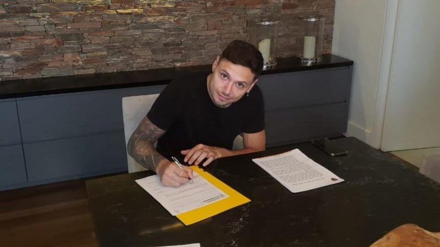 zarate-firma-boca_862x485.jpg