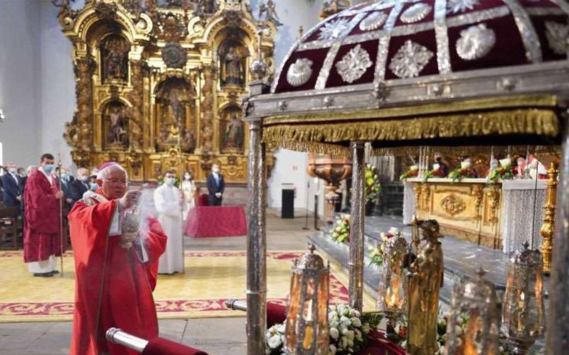 Mons-Julian-Barrio-ArchiCompostela-25072020.jpg