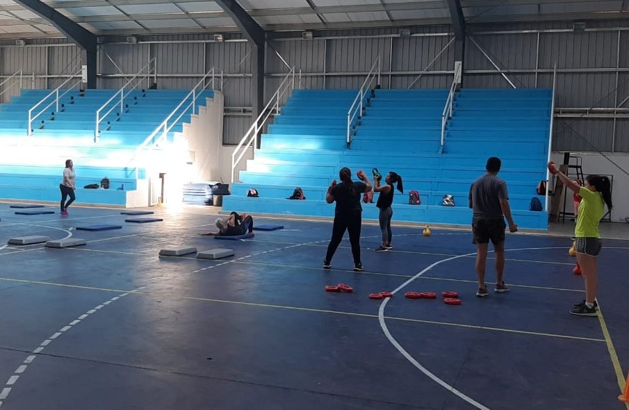 Clases-en-el-Polideportivo-Municipal-4-905x590 (1).jpg