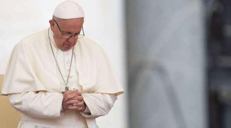 PapaFraciscoRezo_DanielIbanezACI_09082020.jpg