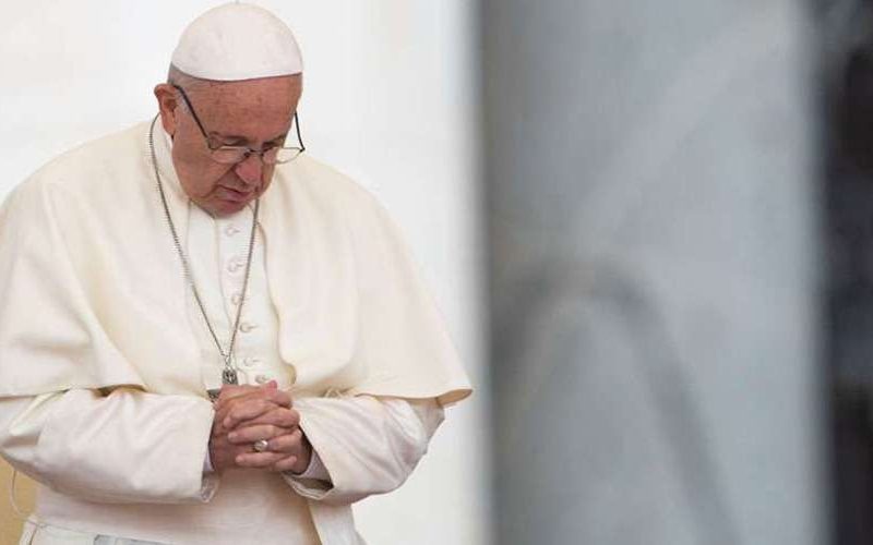PapaFraciscoRezo_DanielIbanezACI_09082020.jpg