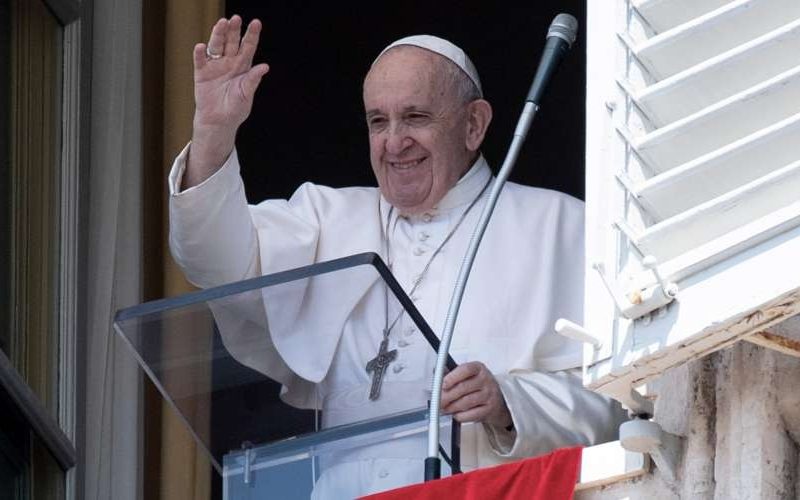 PapaFrancisco_Angelus_082020_VaticanMedia.jpg