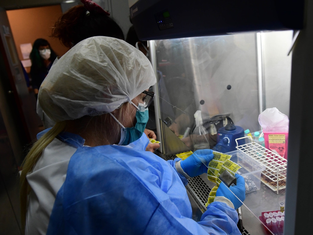1595954197219Laboratorio de isopado - coronaviurs 28-07 (2).jpg