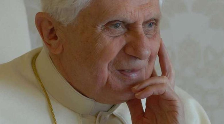 BenedictoXVI-VaticanMedia-04092020.jpg