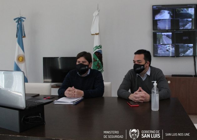 Reunión-630x448.jpg