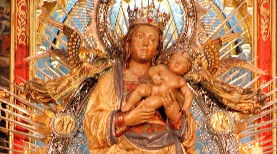VirgeDeLaAlmudena-Wikipedia-09112019.jpg