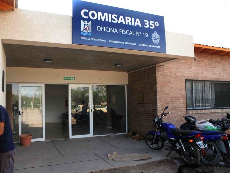 1526491957691Comisaría 35. RdC05.jpg