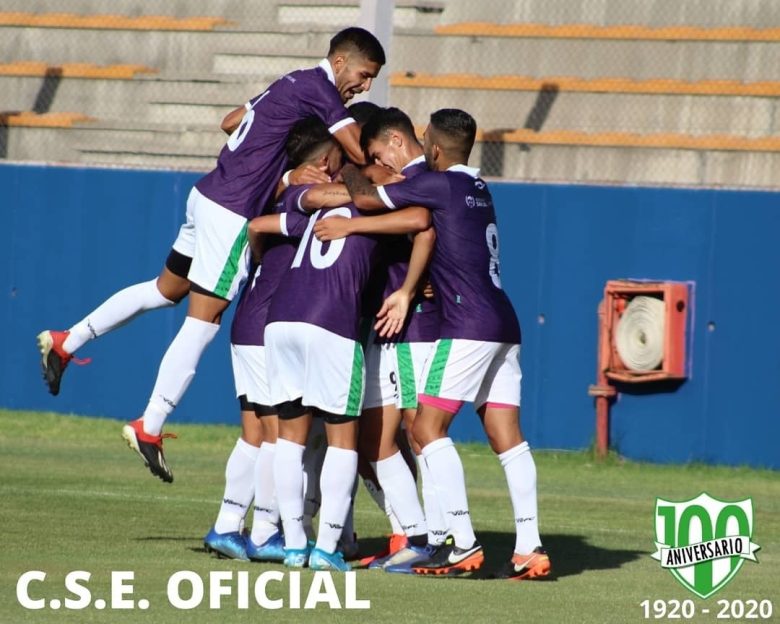 estudiantes circulo.jpg