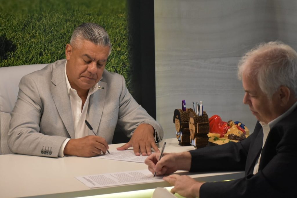 chiqui tapia.jpg