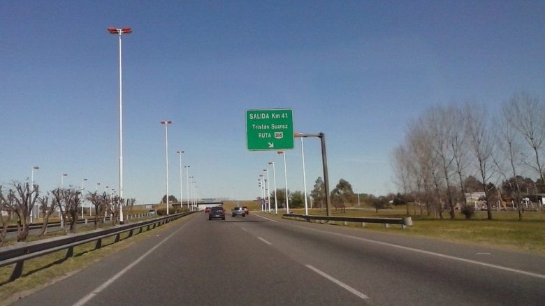 autopista_ezeiza-canuelas_-_km_41jpg.jpg