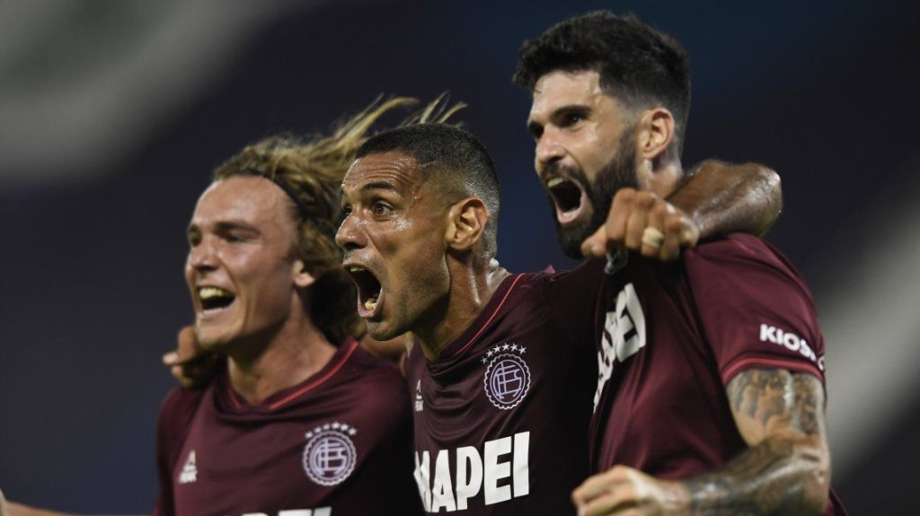 pepe-sand-lanus-vs-velezjpg.jpg