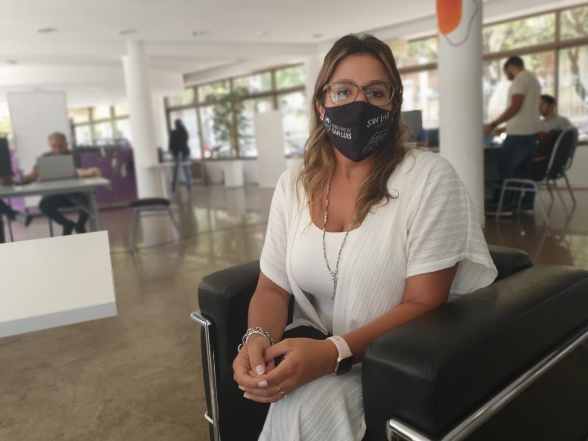 victoria vega ok.jpg