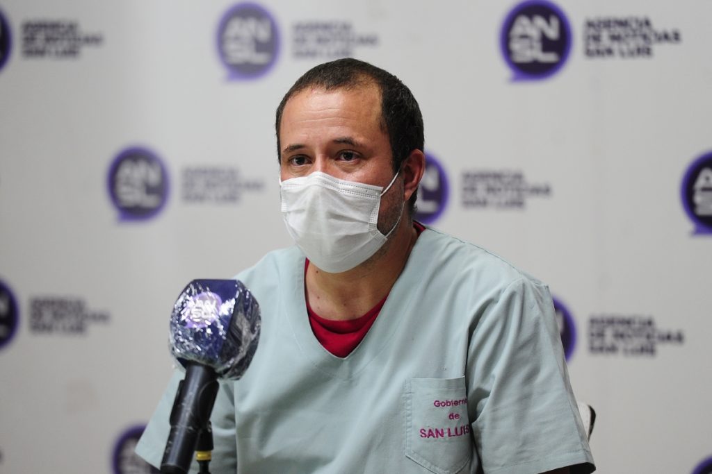 moyano.jpg