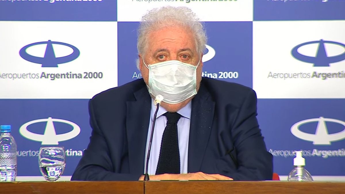 el-ministro-salud-gines-gonzalez-garcia.jpg
