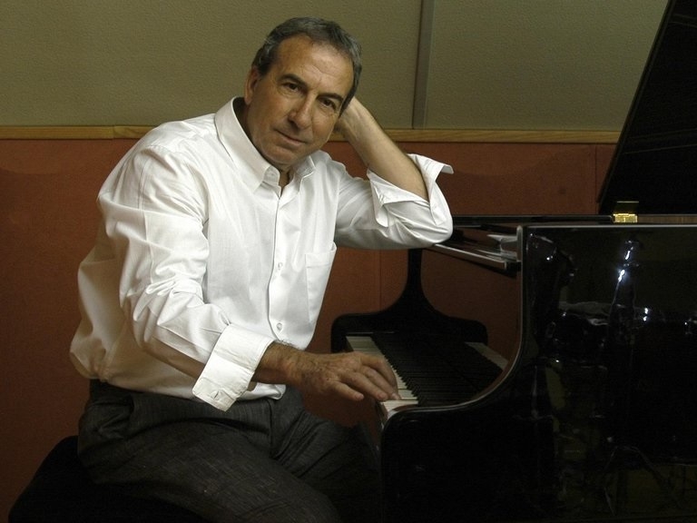 JOSELUISPERALES.jpg