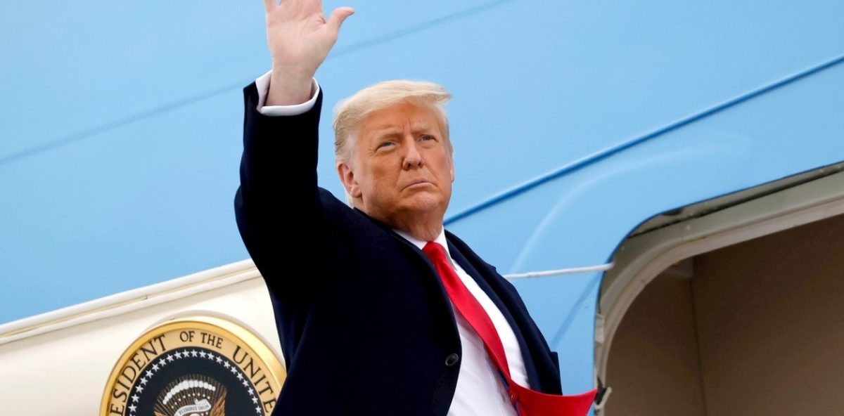TRUMPSERETIRAANTESDELACASABLANCA.jpg