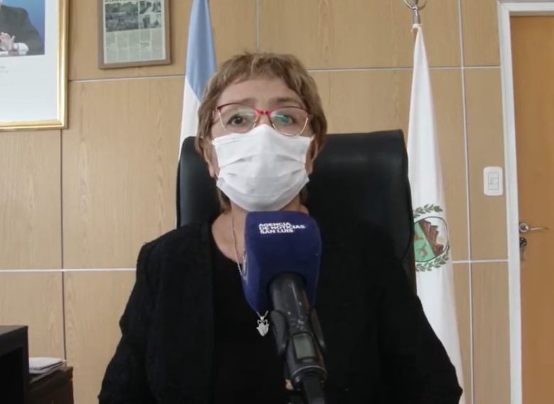 ROSA DÁVILA.jpg