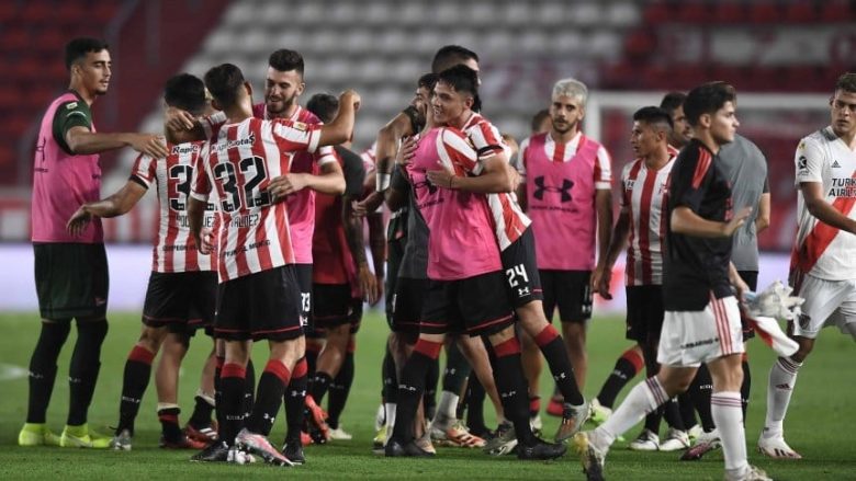 estudiantes-festejo-river_862x485.jpg