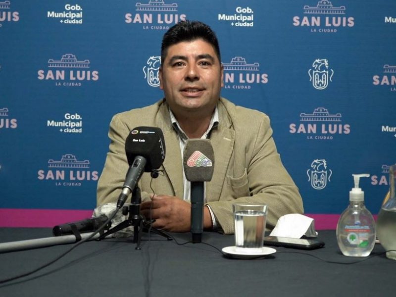 JORGE-LEDEZMA-CONFERENCIA-2-1-1-905x613.jpg