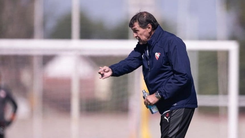 falcioni-entrenamiento-de-independiente_862x485.jpg