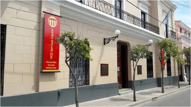 EL CONCEJO DELIBERANTE DE SAN LUIS APROBÓ EL PRESUPUESTO MUNICIPAL 2018.jpg