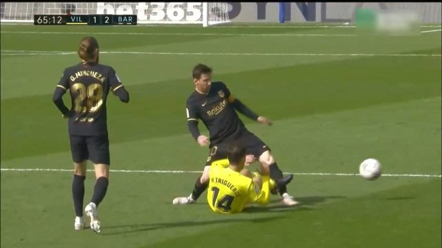 planchazo a messi.jpg