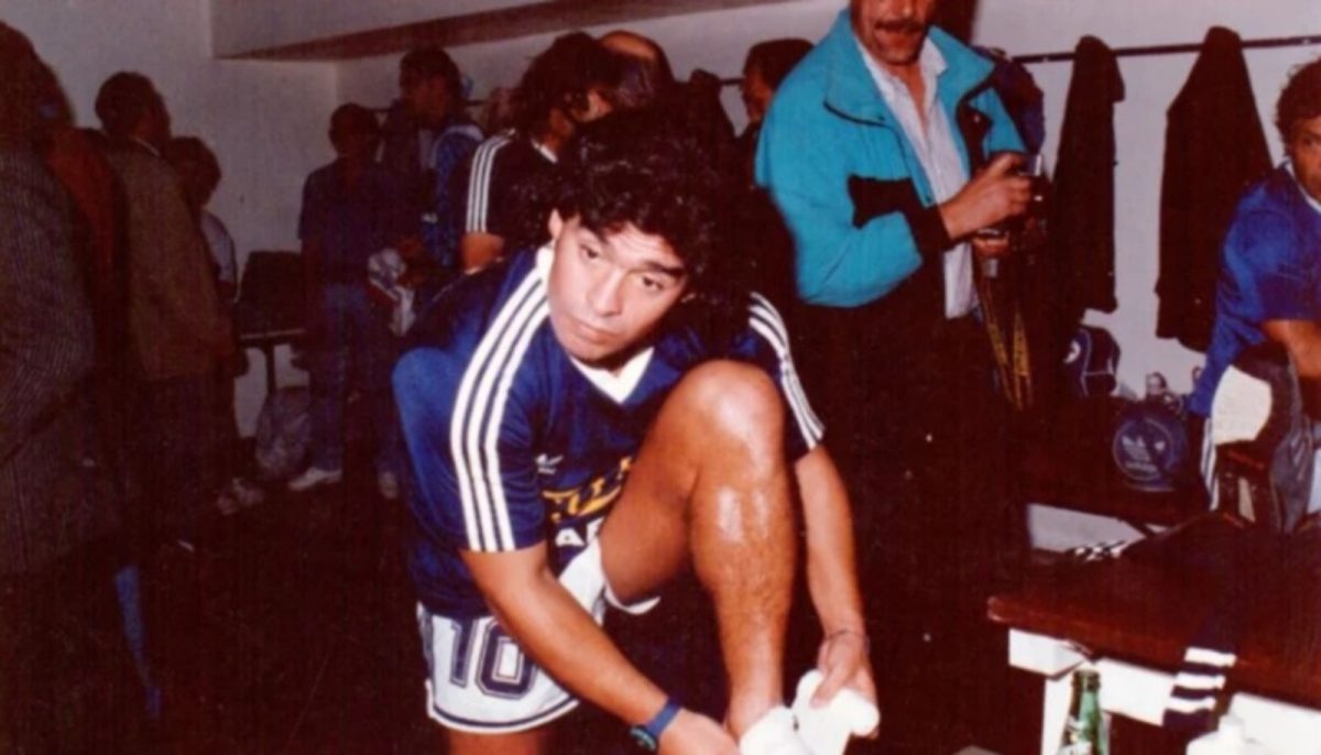 1606425155340Diego-Maradona-Búfalo-Funes.jpg