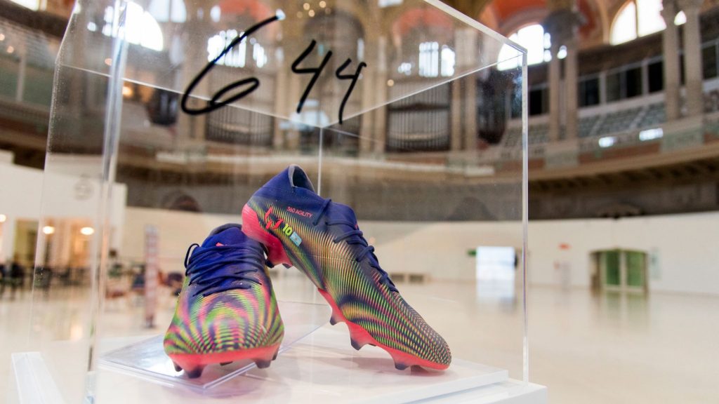 messi-botines-subasta.jpg
