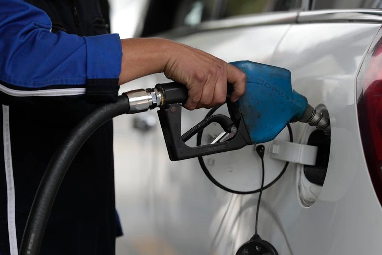 AUMENTODELCOMBUSTIBLE.JPG
