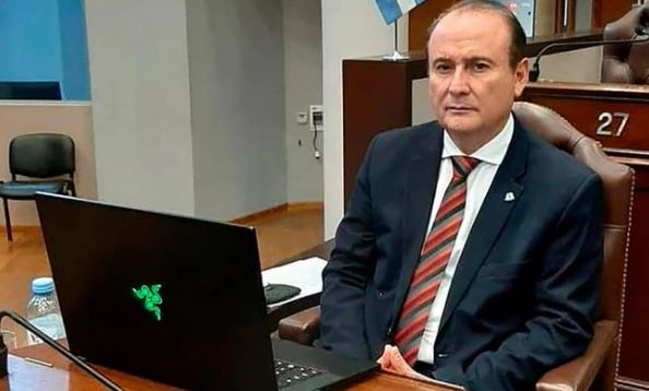 senasor 2013.JPG
