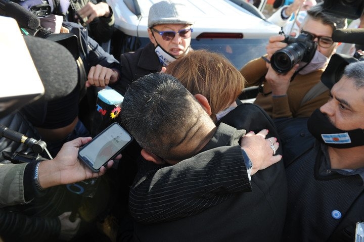 patricia-bullrich-al-abrazar-a___aho2ORGSV_720x0__1.jpg