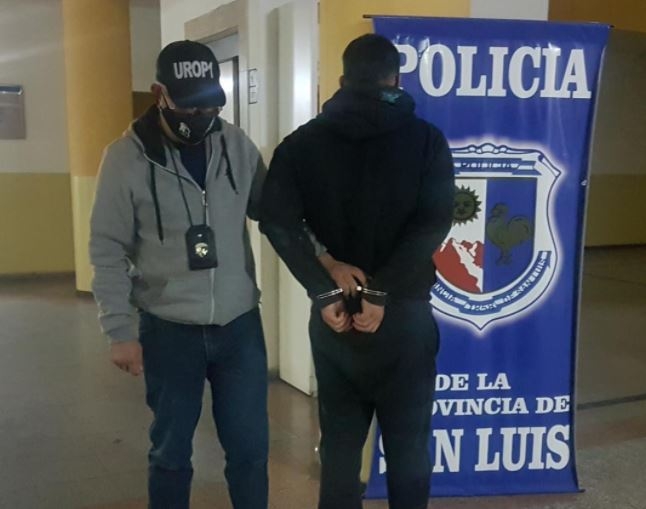 detenido.JPG