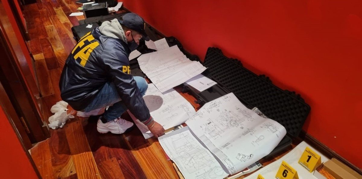las-armas-y-documentos-vinculados___H1fY4aX83_1256x620__1.jpg