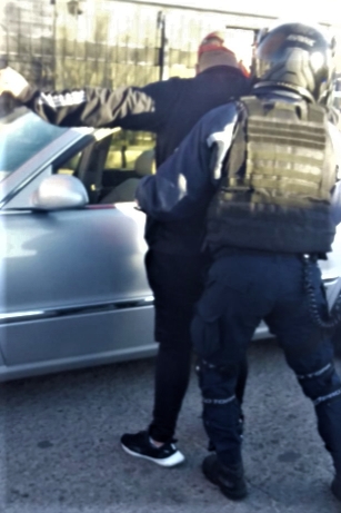 POLICIA.JPG