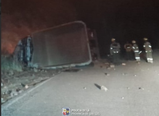 camion-volcado-y-quemado.jpg