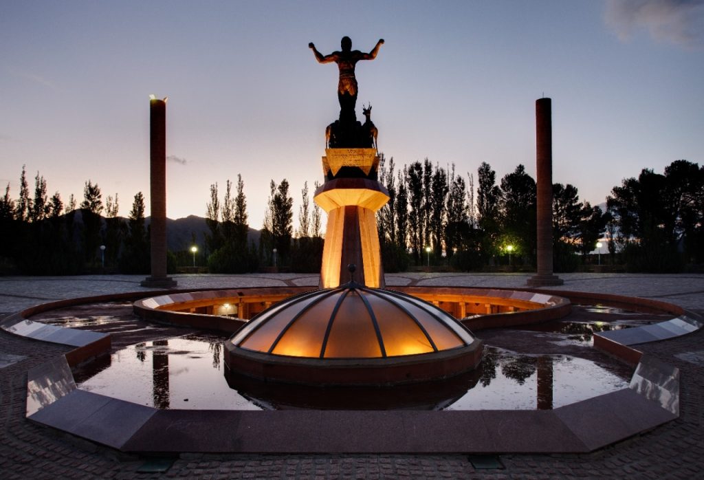 MONUMENTO-PP1.jpg