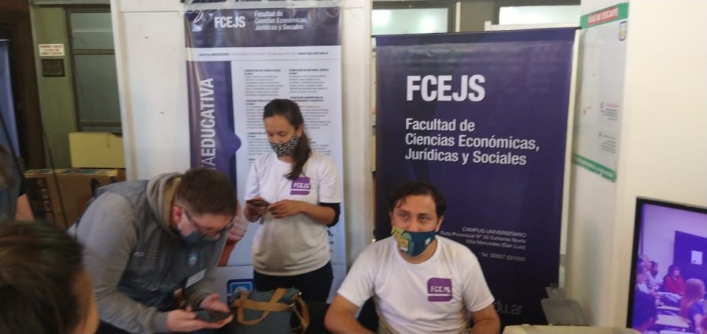 8cacadc9-a1f4-4d31-b902-f385835cc010.jpg