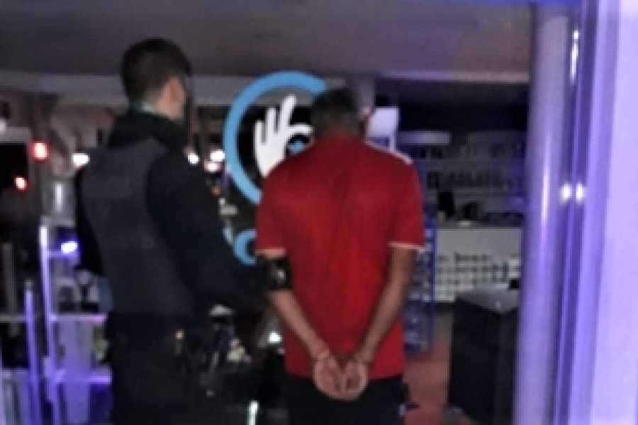 detenido.jpg