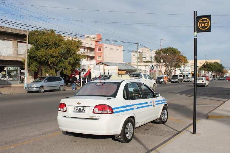 Taxis-de-San-Luis.jpg