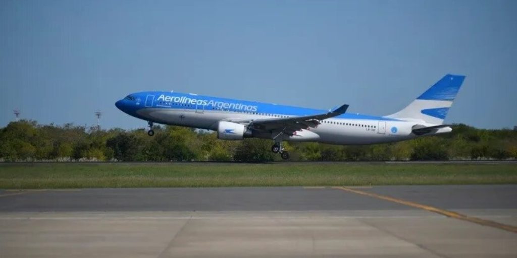 aerolxneas_argentinas_portada_1.jpg_1956802537.jpg