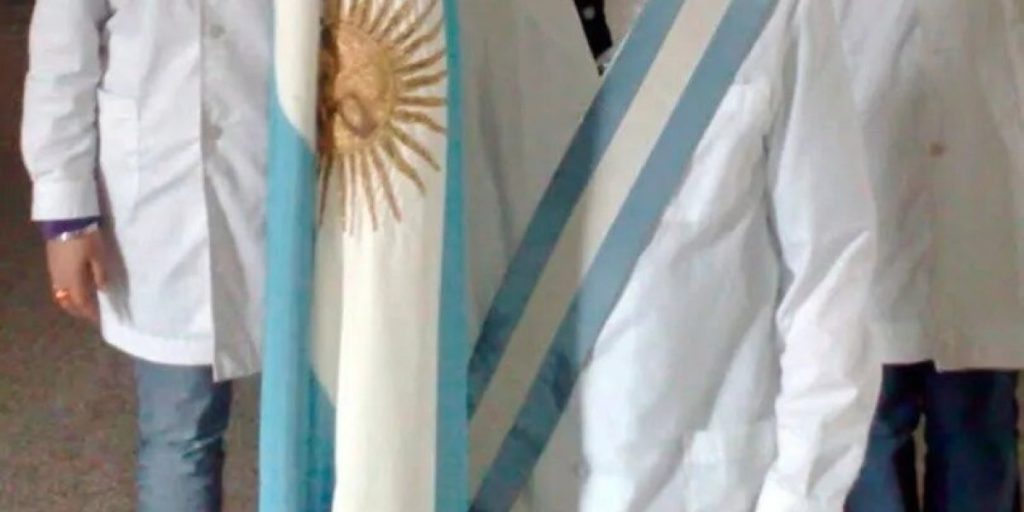 abanderado_portada_1.jpg_1956802537.jpg
