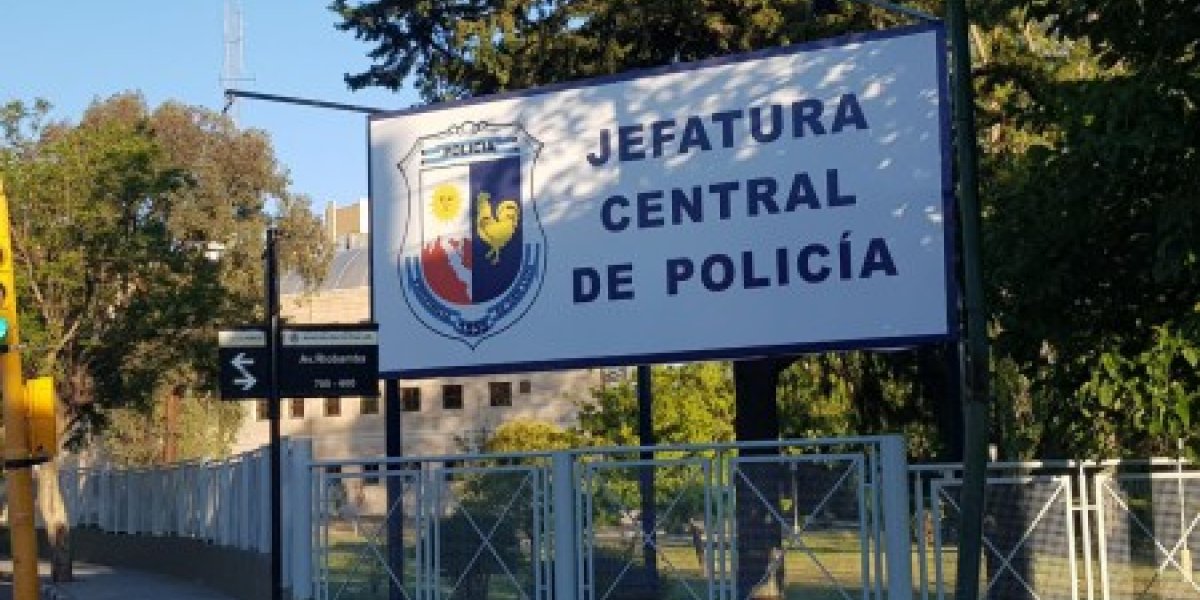 LA JEFATURA CENTRA DE POLICÍA PASÓ A DISPONIBILIDAD A DOS EFECTIVOS.jpg