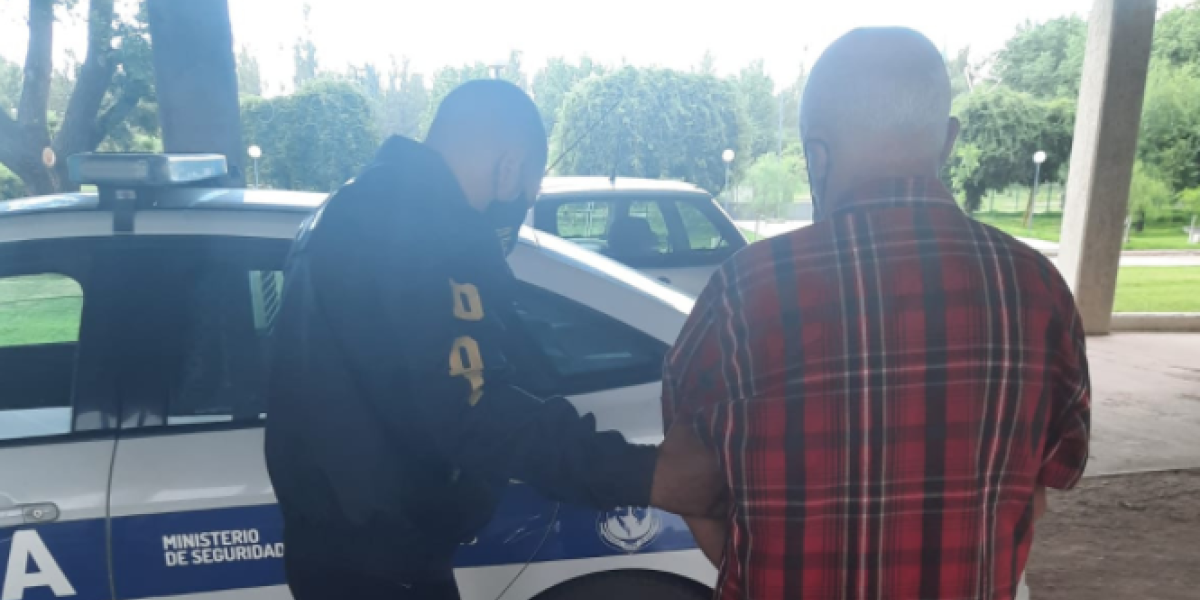 ABUSOSEXUALPOLICIALES.JPG