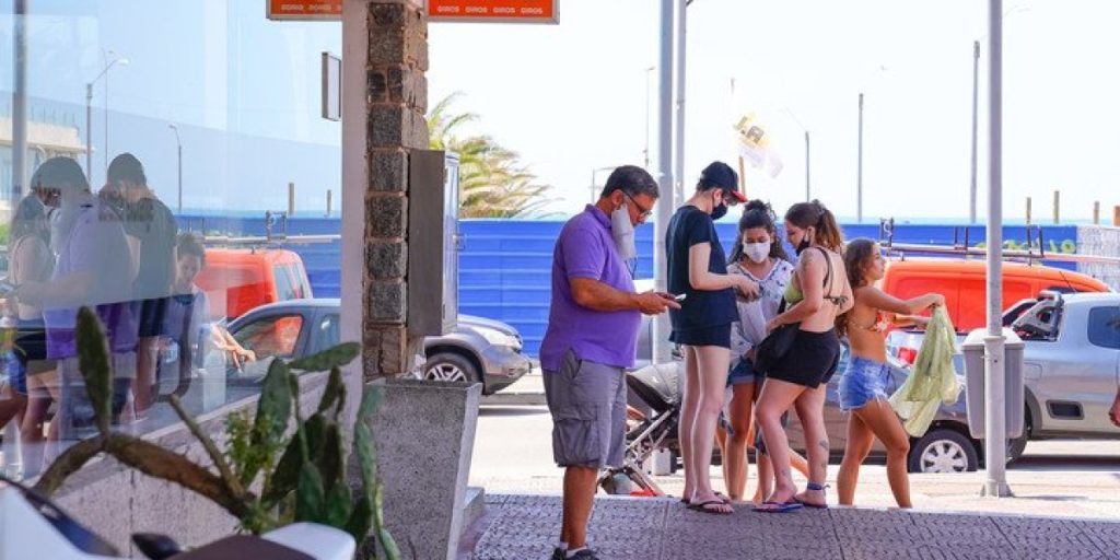 en-punta-del-este-ya___ZSmdrr17X_720x0__1.jpg