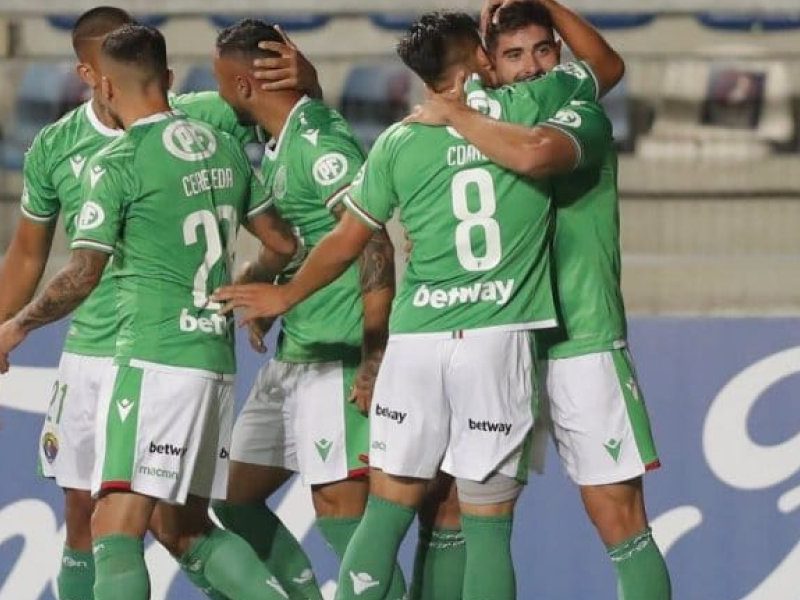 audax-italiano-festejo-estudiantes_862x485.jpg